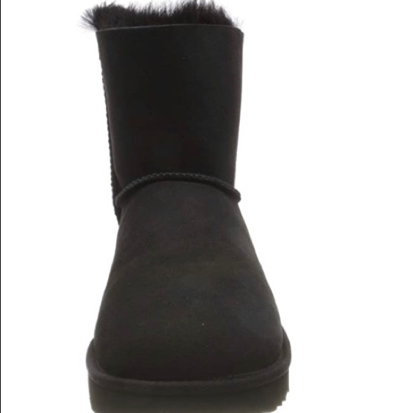 UGG Women's Mini Bailey Bow Il Boot - almost new - worn less than 5 time’s - Picture 2 of 4